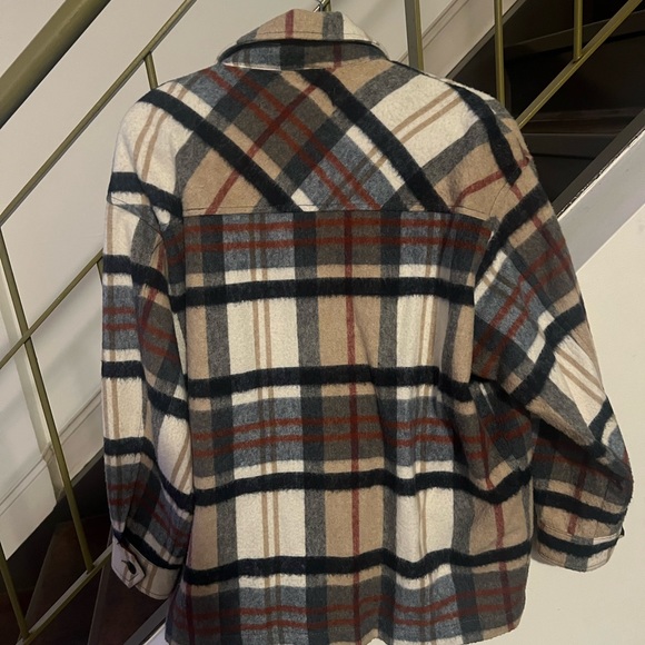 Zara Shacket - Picture 2 of 4